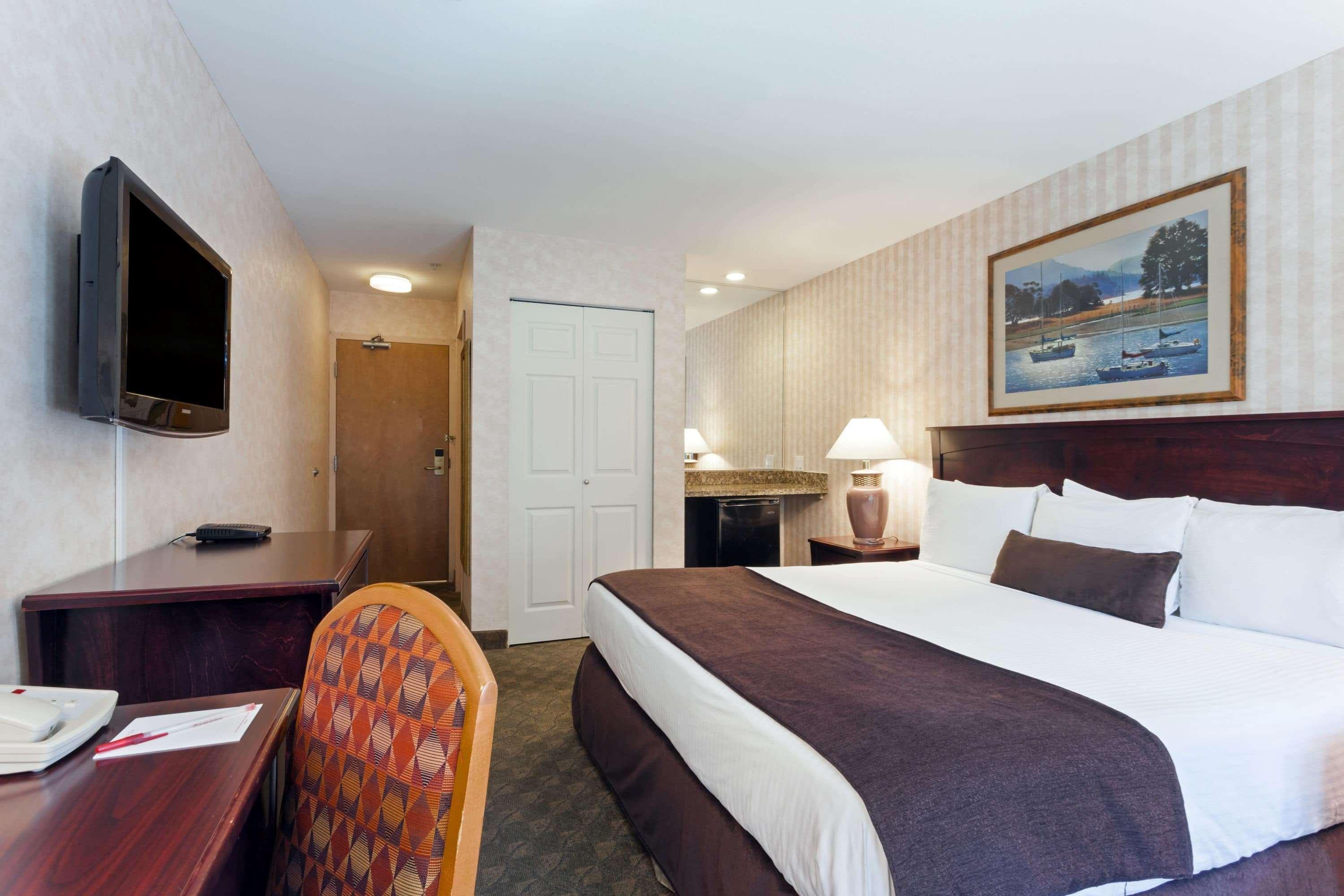 Surestay By Best Western Richmond Vancouver Airport Экстерьер фото