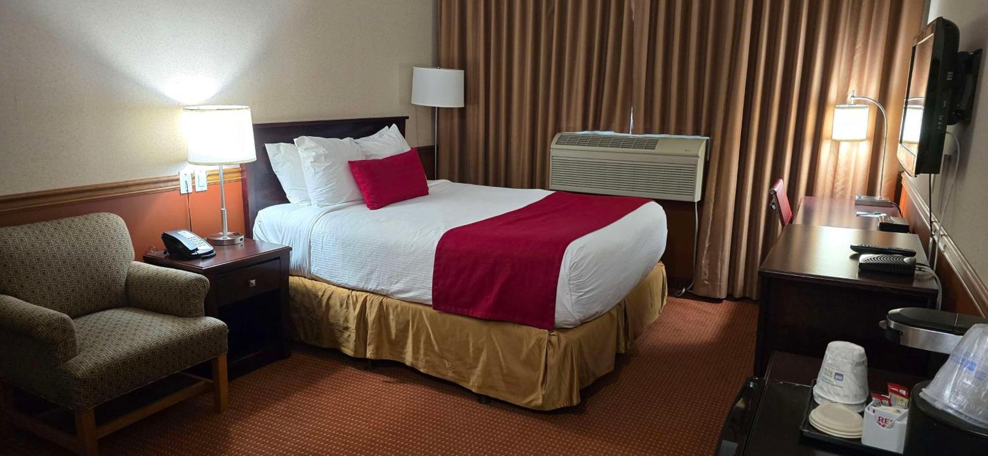 Surestay By Best Western Richmond Vancouver Airport Экстерьер фото