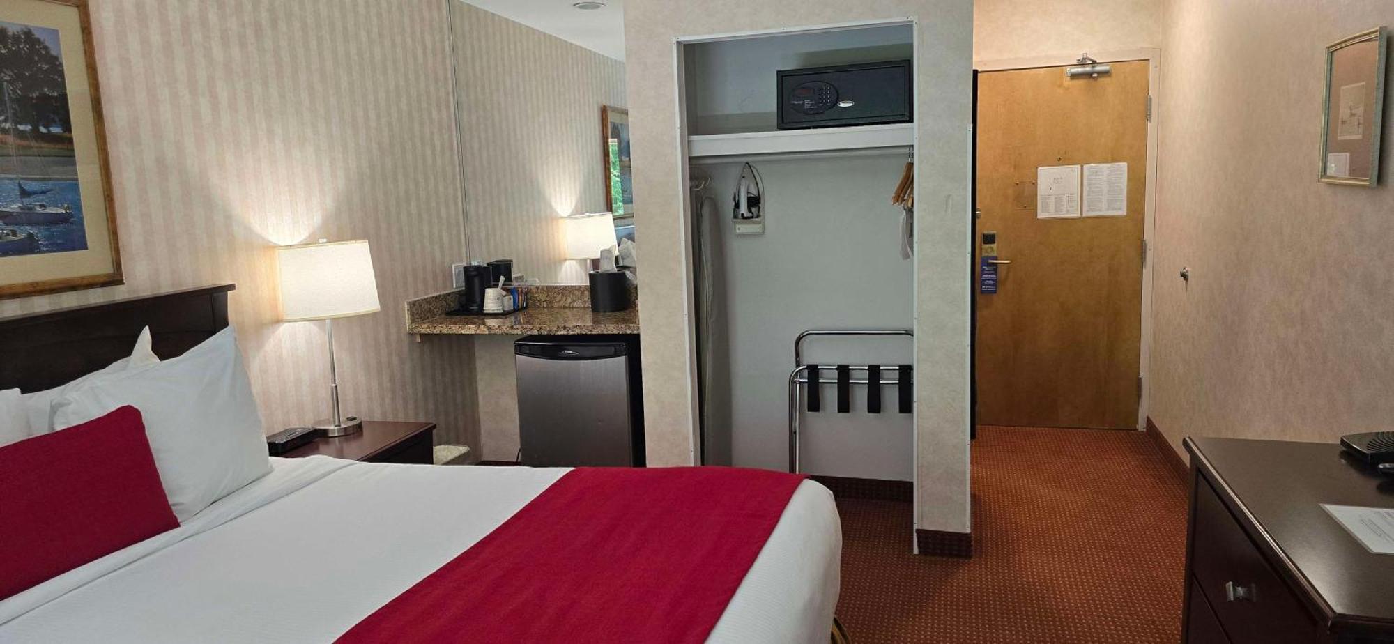 Surestay By Best Western Richmond Vancouver Airport Экстерьер фото