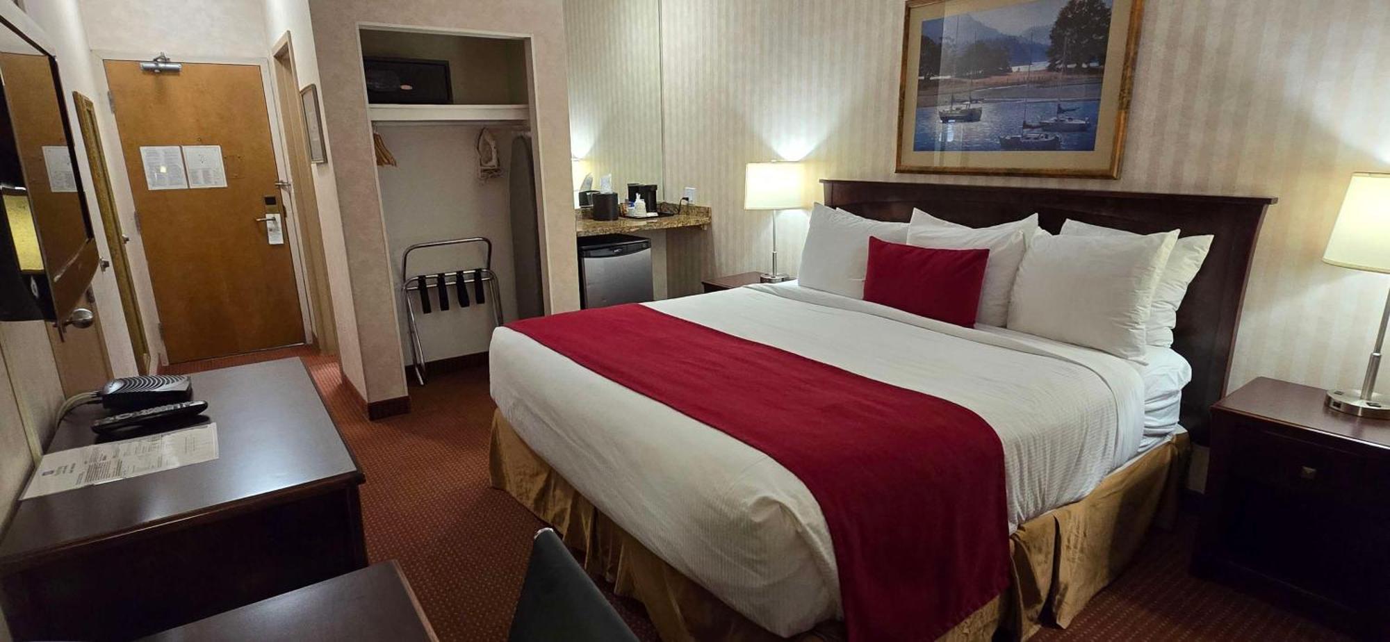 Surestay By Best Western Richmond Vancouver Airport Экстерьер фото